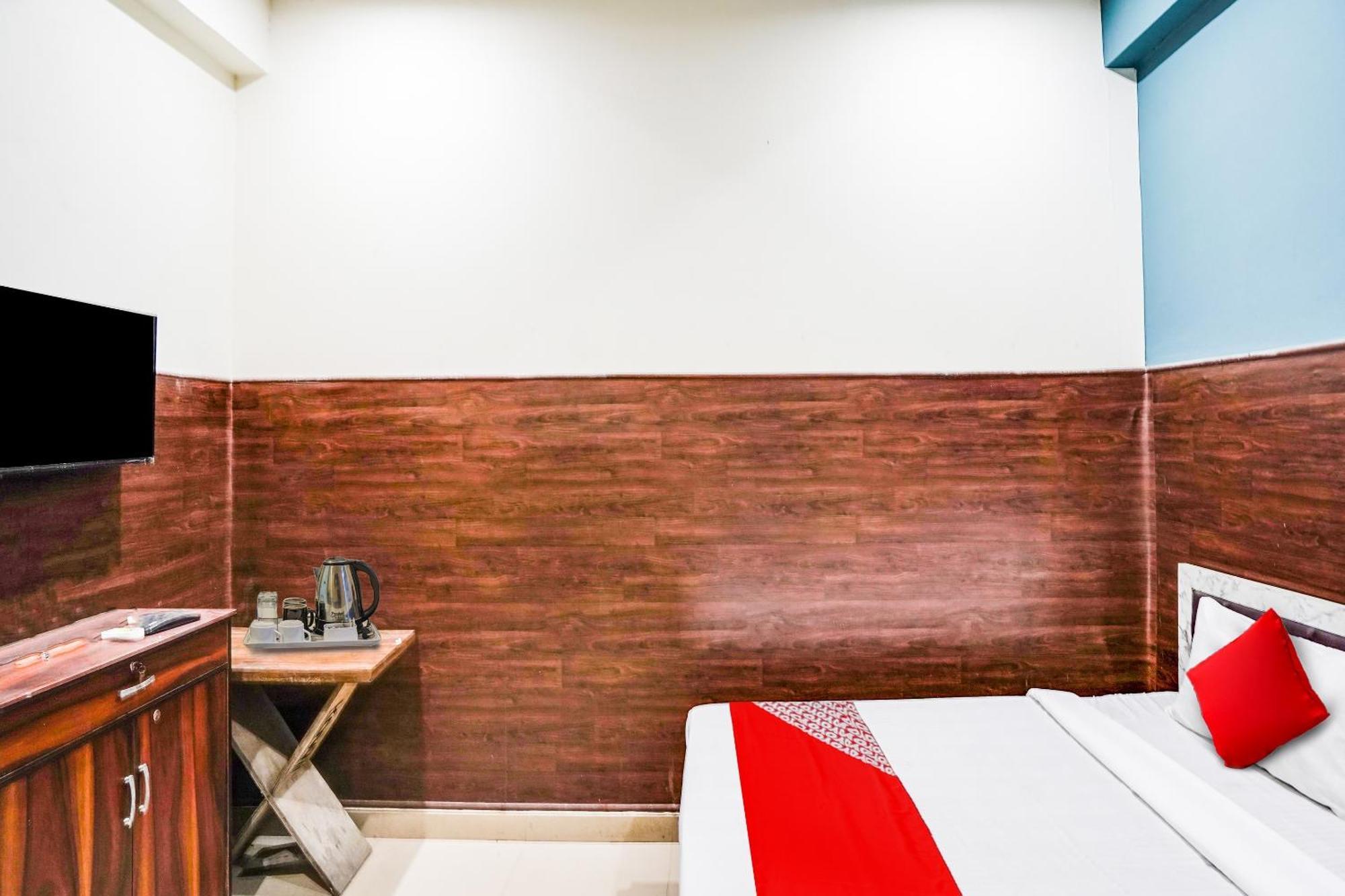 Hotel O Dream Palace Inn Noida Luaran gambar